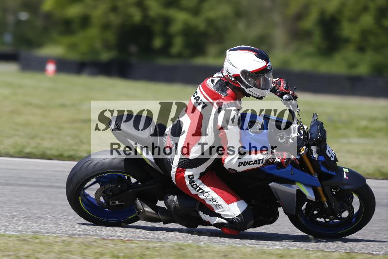 /Archiv-2025/12 30.04.2025 Speer Racing ADR/Gruppe gruen/911